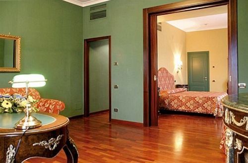 B&B Teatro Bellini คาตาเนีย ภายนอก รูปภาพ